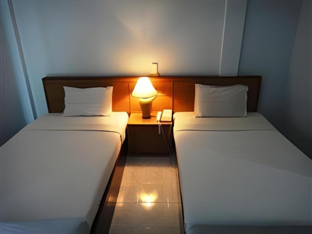 Kasem Garden Hotel Surin Ban Nong Tao Esterno foto
