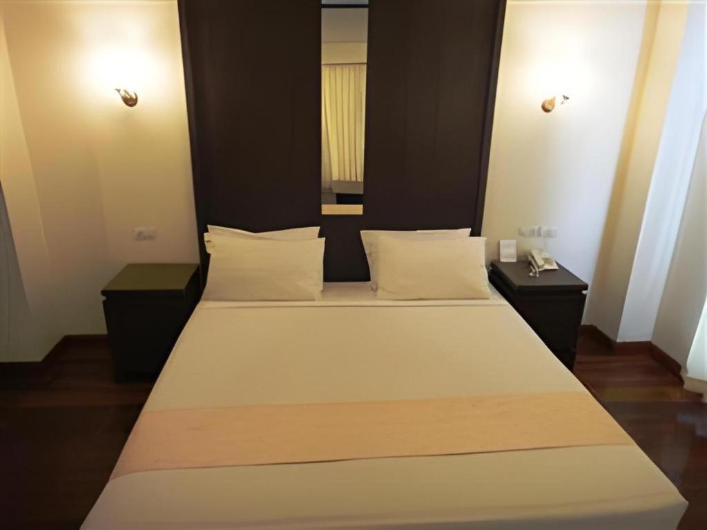 Kasem Garden Hotel Surin Ban Nong Tao Esterno foto