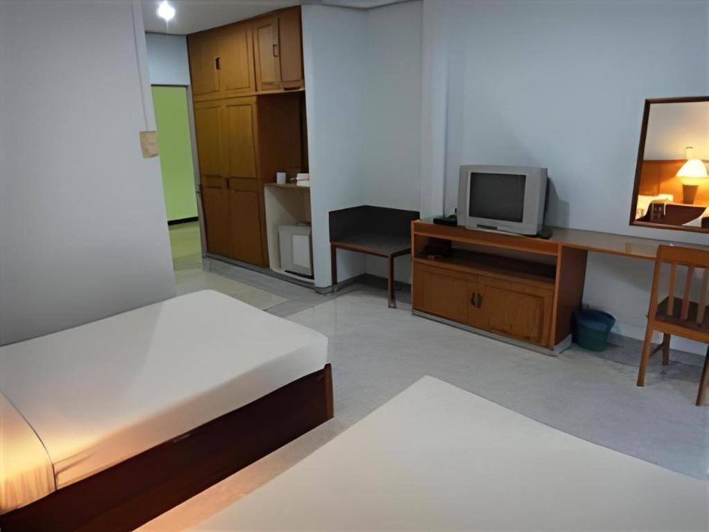 Kasem Garden Hotel Surin Ban Nong Tao Esterno foto