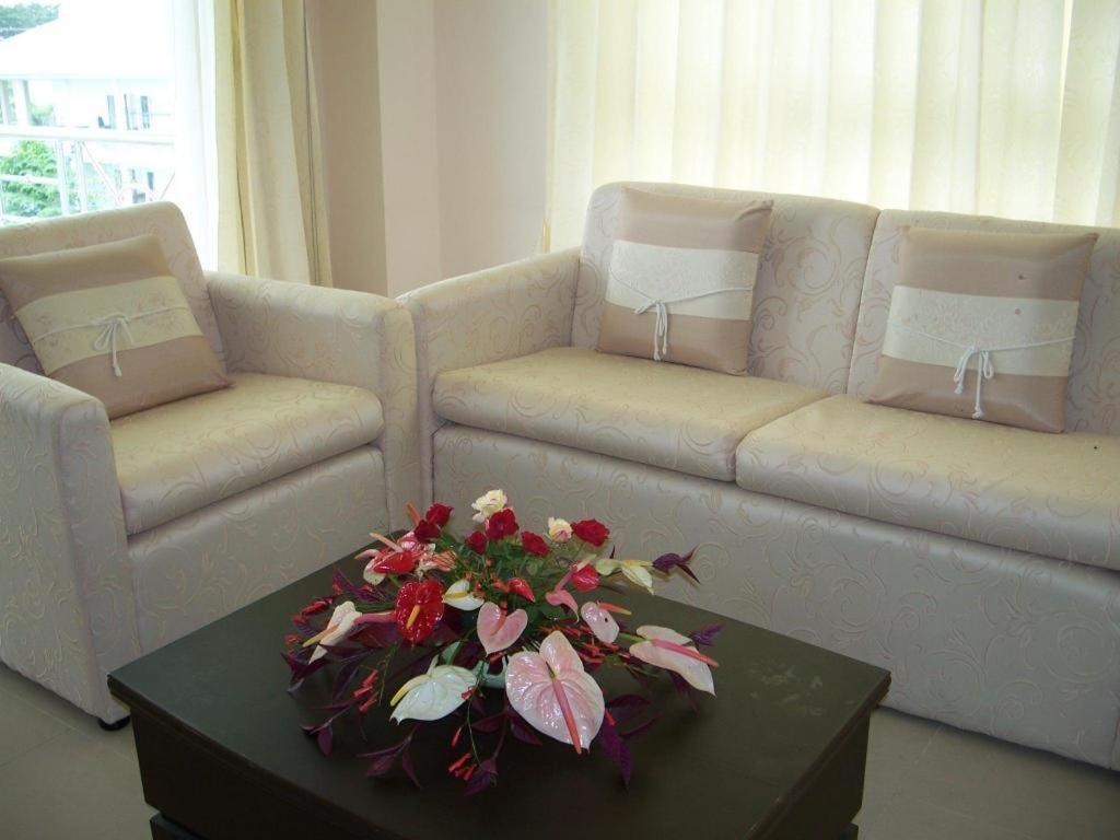 Kasem Garden Hotel Surin Ban Nong Tao Esterno foto