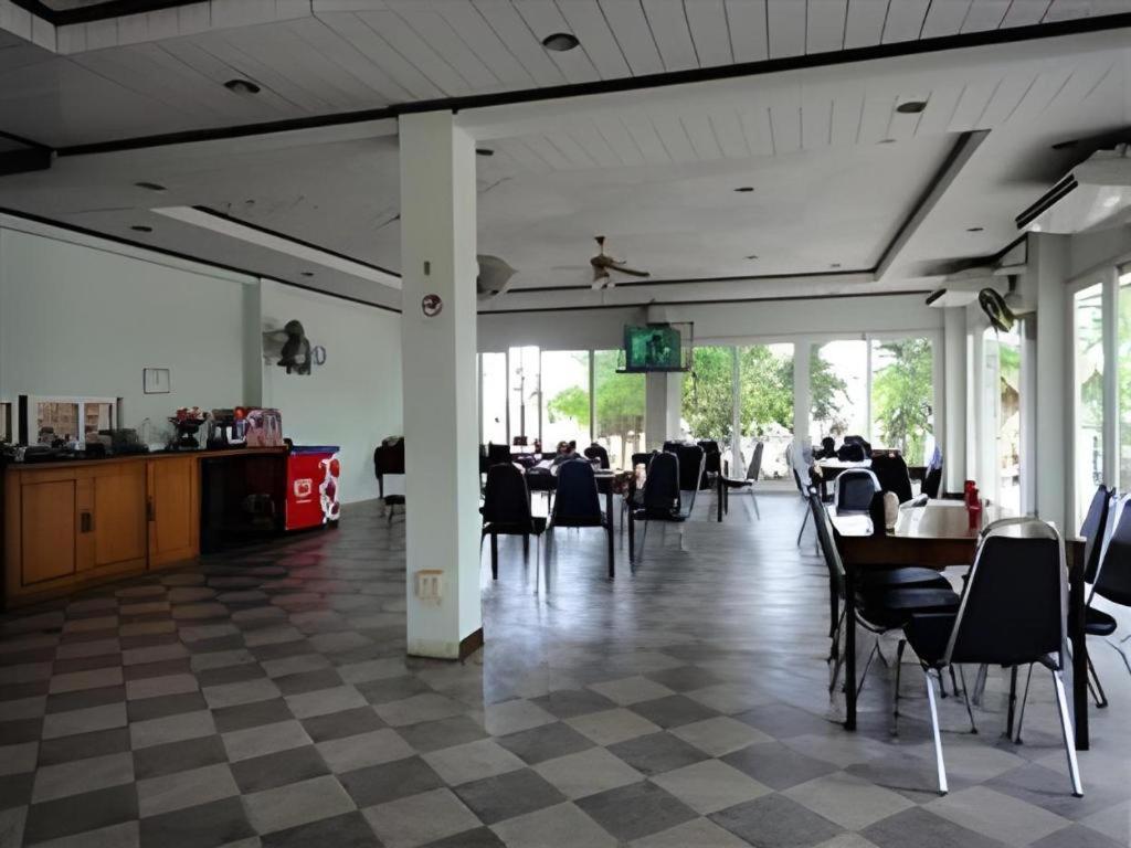 Kasem Garden Hotel Surin Ban Nong Tao Esterno foto