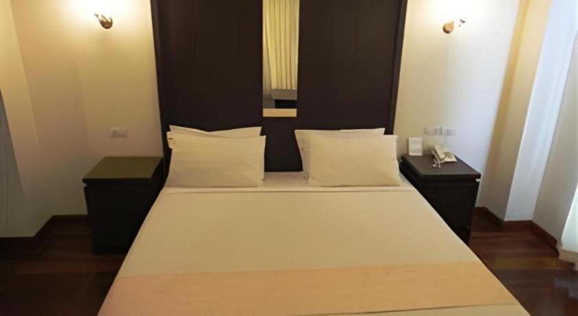 Kasem Garden Hotel Surin Ban Nong Tao Esterno foto