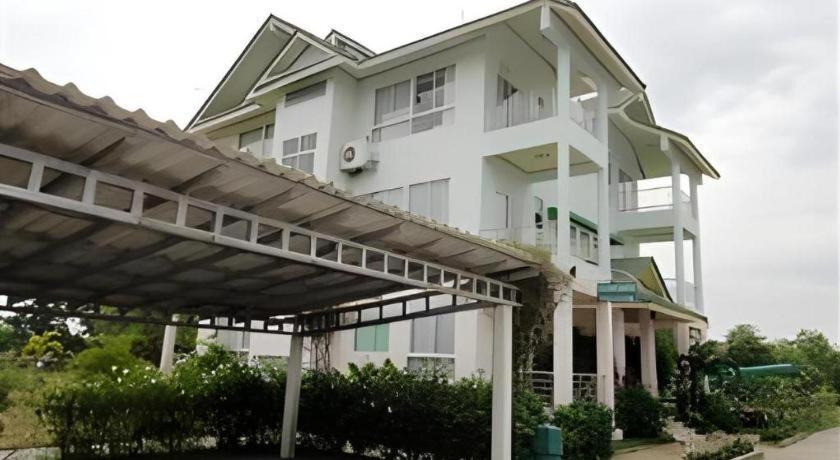 Kasem Garden Hotel Surin Ban Nong Tao Esterno foto