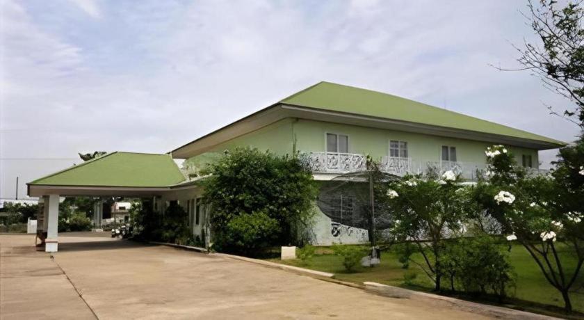 Kasem Garden Hotel Surin Ban Nong Tao Esterno foto