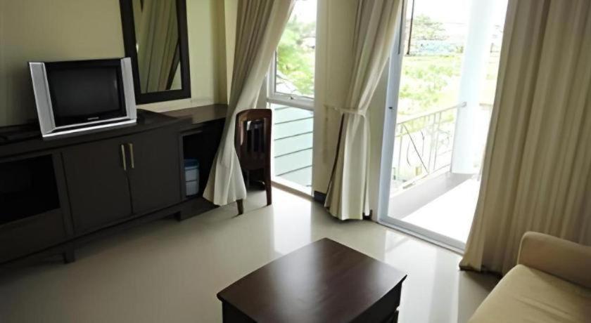 Kasem Garden Hotel Surin Ban Nong Tao Esterno foto