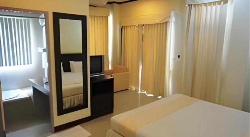Kasem Garden Hotel Surin Ban Nong Tao Esterno foto