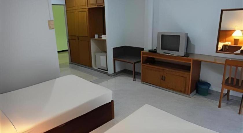 Kasem Garden Hotel Surin Ban Nong Tao Esterno foto